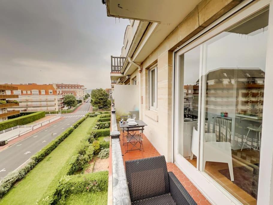 Deauville Triangle D'Or Proche Mer & Casino Aux Clefs Des Sacres Exterior photo